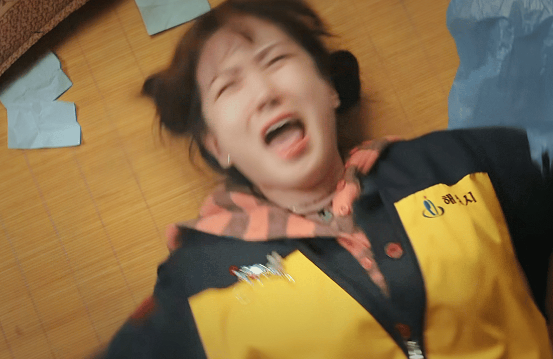 AJVxZx.gif