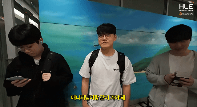 ALzXQF.gif