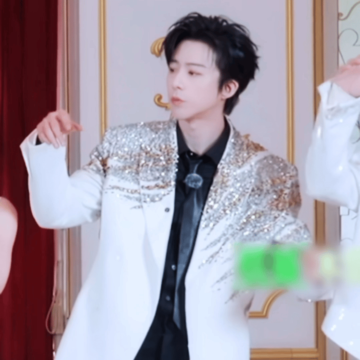 AXumWi.gif