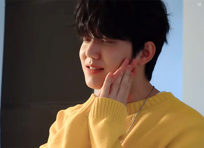 AhUwLl.gif