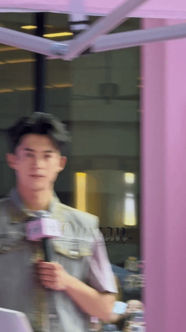 AjTSbl.gif