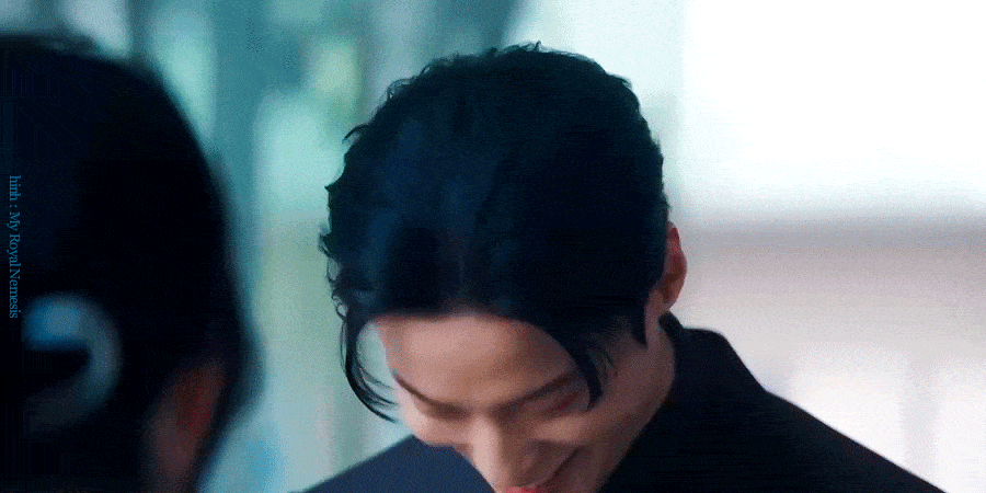 AtjsLK.gif