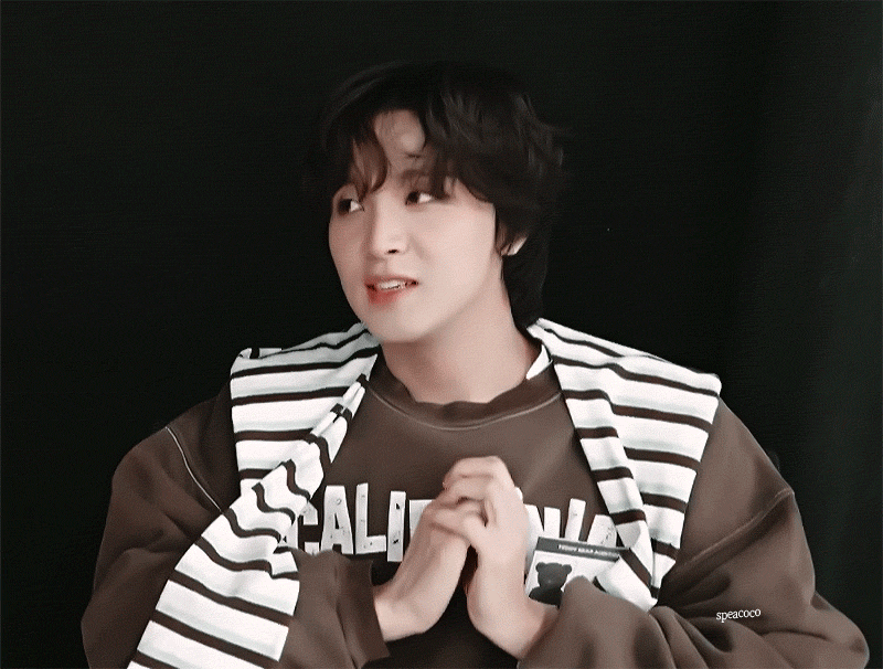 AuRXJw.gif