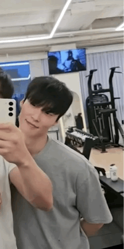 AxNOOJ.gif