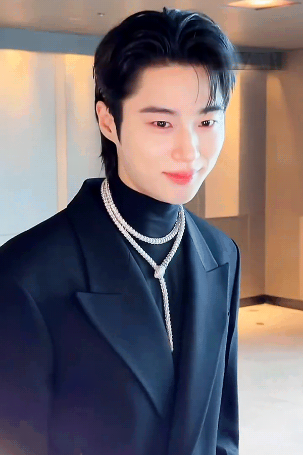 BEHtQo.gif