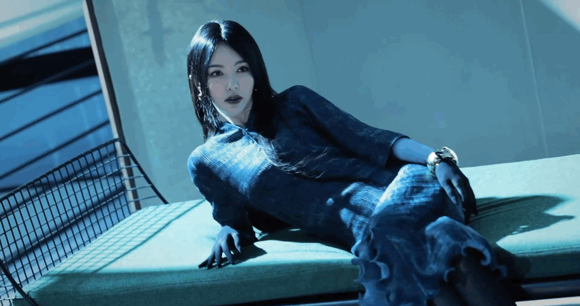 BiRixA.gif