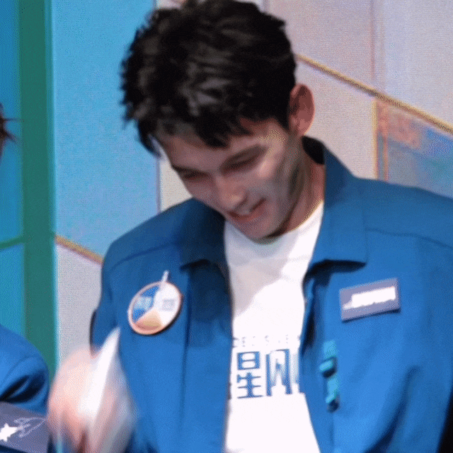 CLXtEw.gif
