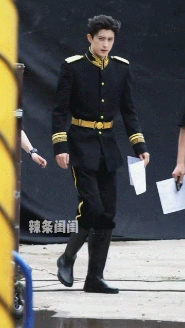 CWzPdA.gif
