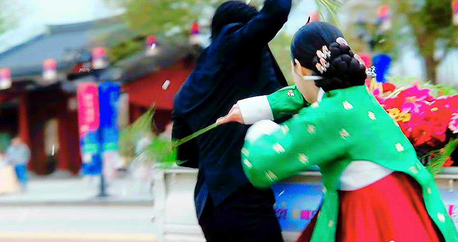 DhHCMV.gif