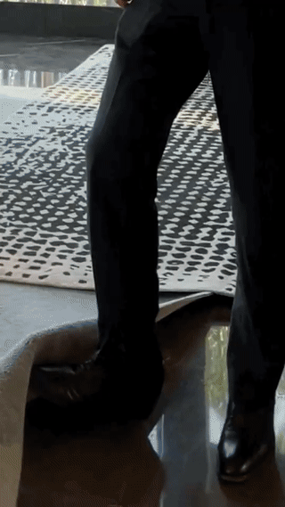 DuBHXr.gif