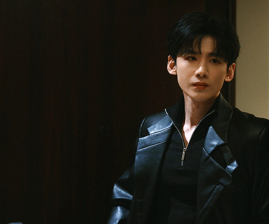 EDKkCN.gif
