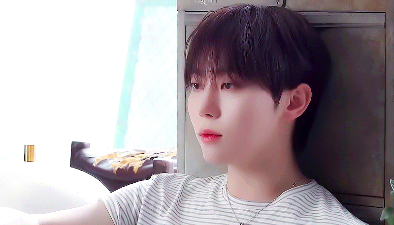 ENqJlX.gif