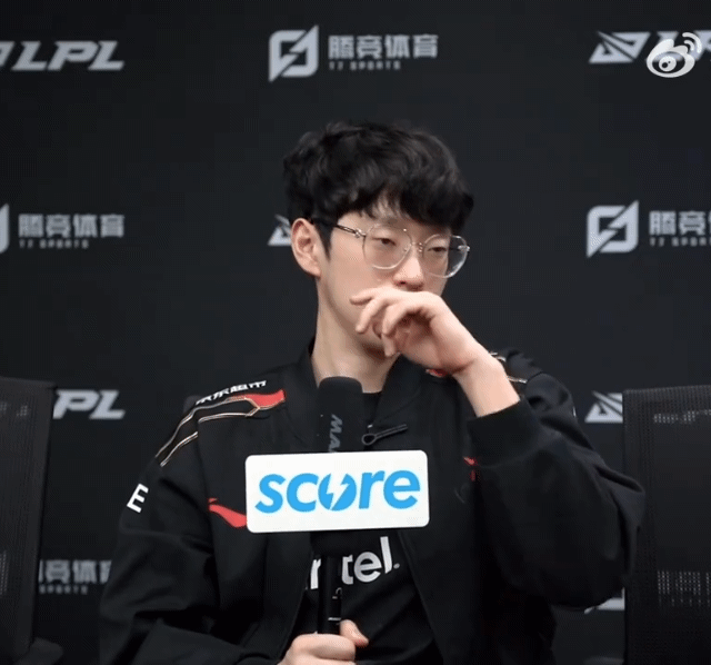 EfrqEV.gif