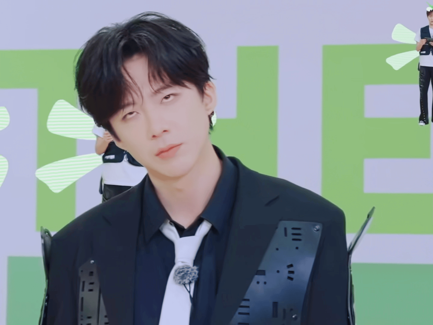 EhjeFE.gif