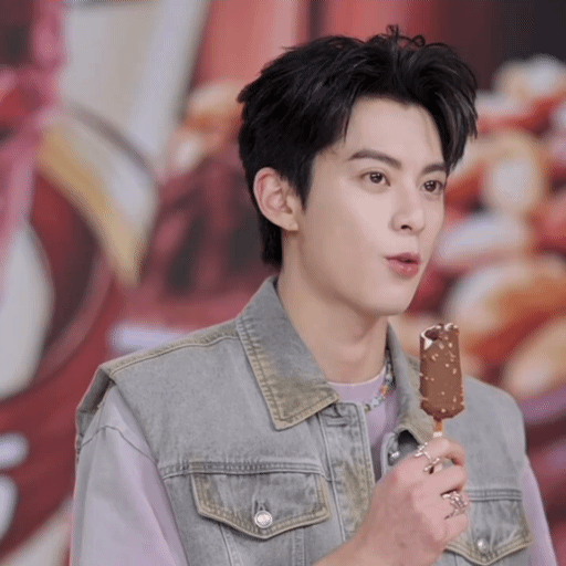 EkyjyJ.gif