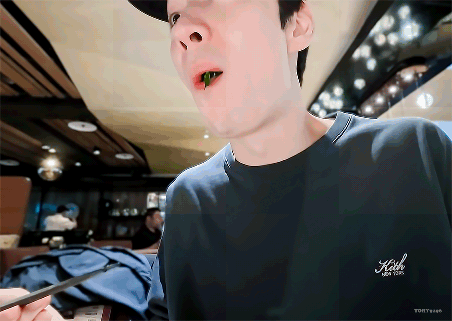 EljSfo.gif