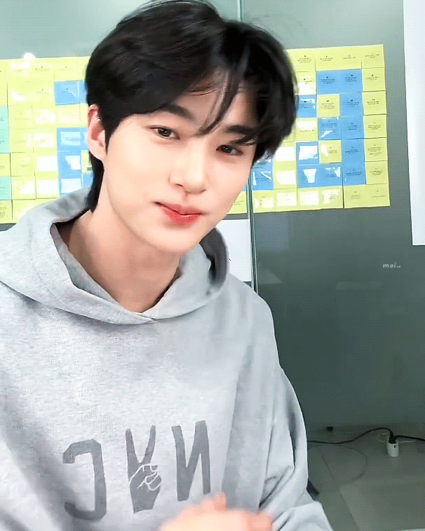 FqSqwA.gif