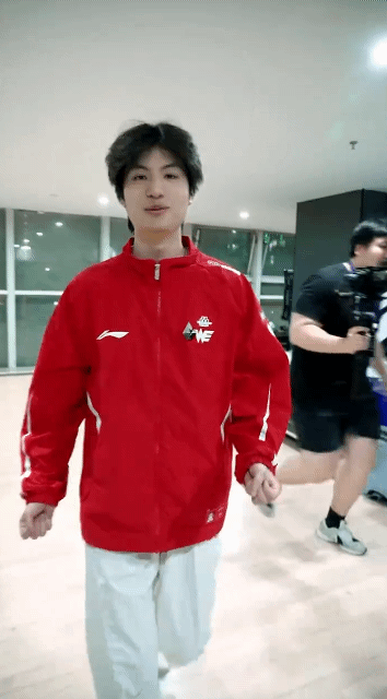 FzcjaX.gif