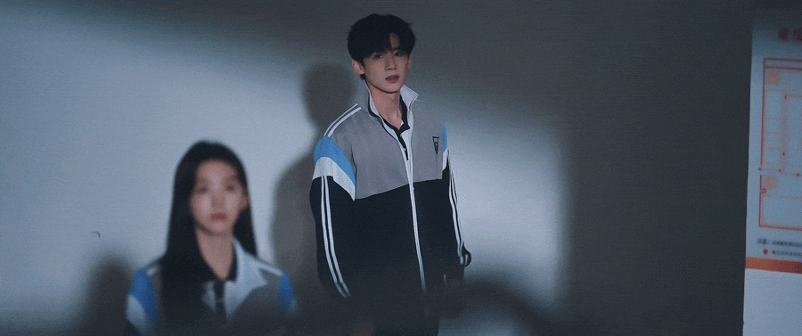 GJLDxI.gif