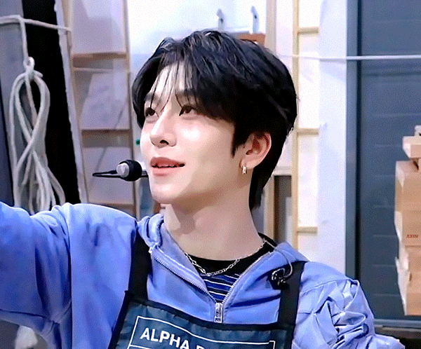GPlJFp.gif