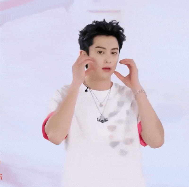 GkkYgo.gif
