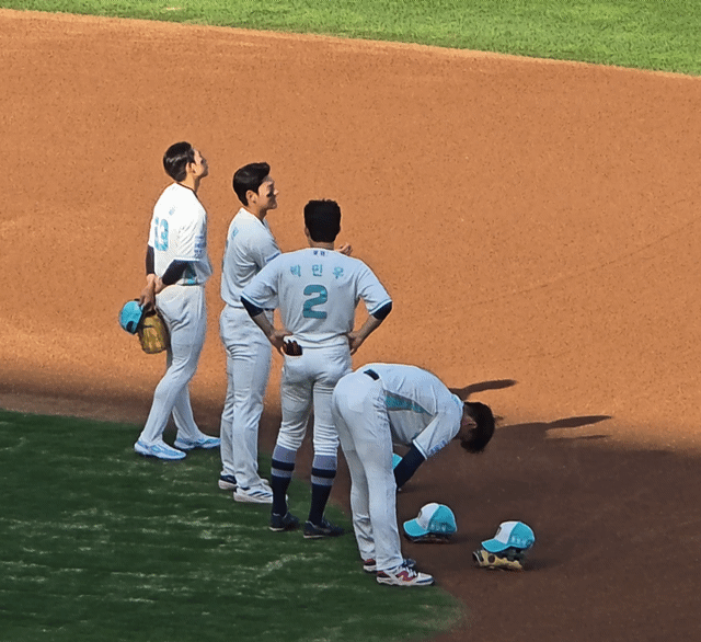 Guqgth.gif