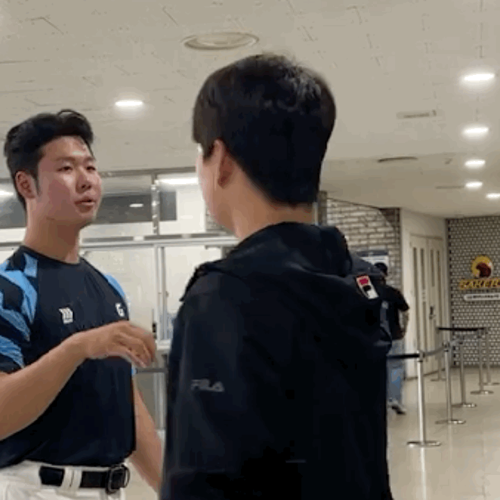 HvJIKG.gif