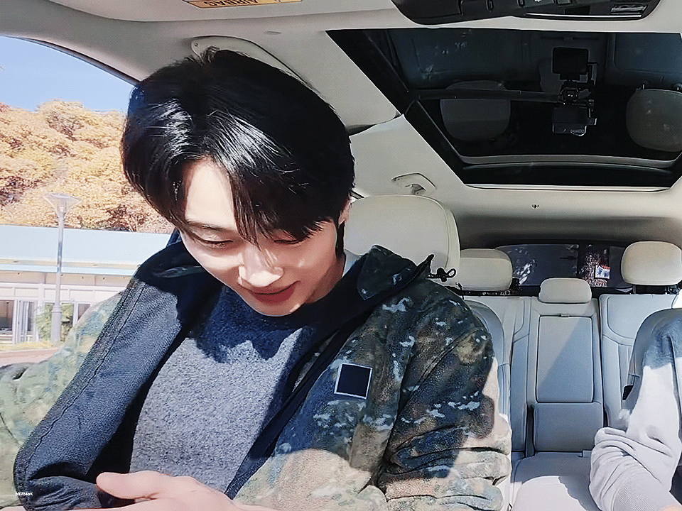 HyorWt.gif