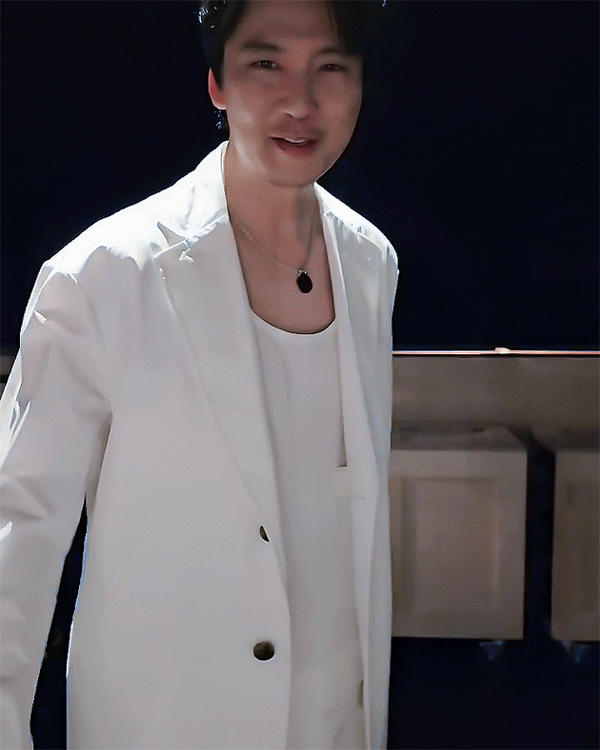 JHnyLk.gif