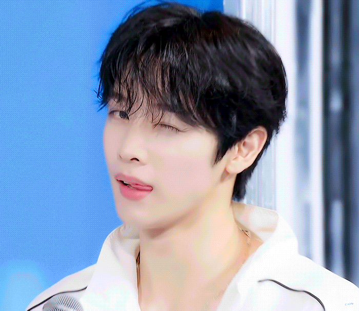 JThQaP.gif