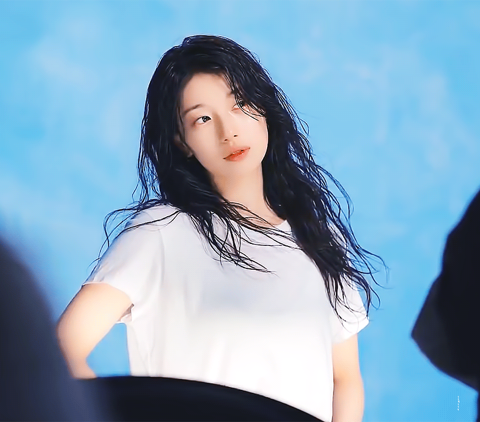 JwcUhf.gif