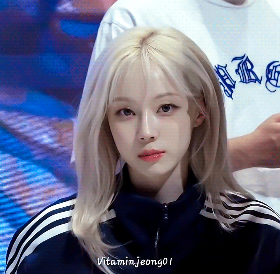 KNJKKE.gif