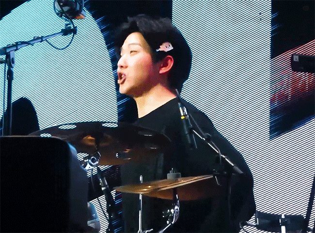 KZrynQ.gif