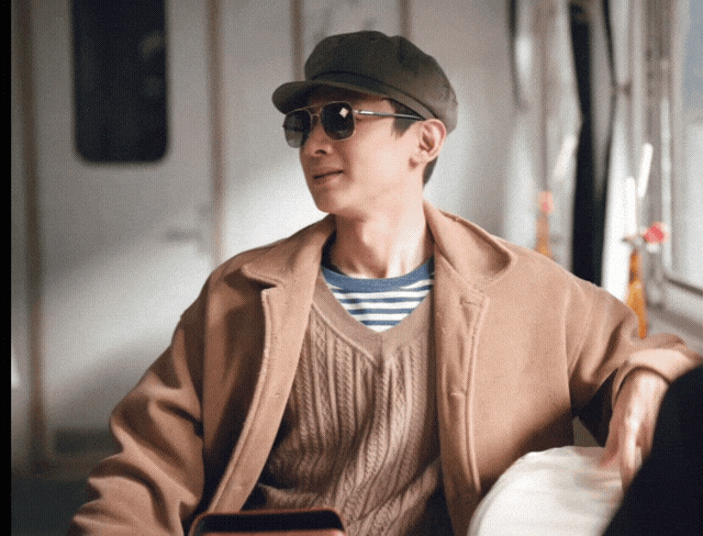 KqsaMq.gif