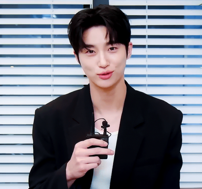 LFVxRE.gif