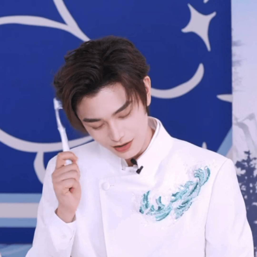 LJQZHG.gif