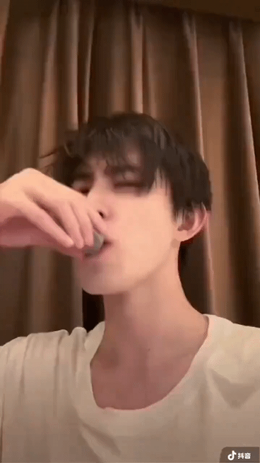 LWElwu.gif