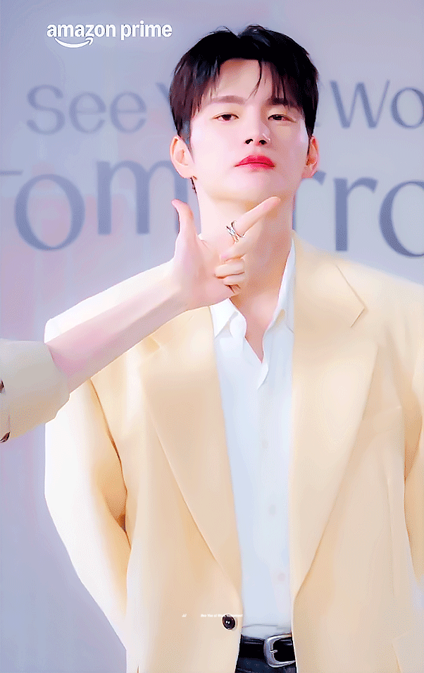 LqDKge.gif