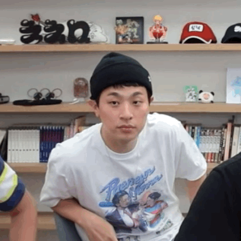 LwQUTM.gif