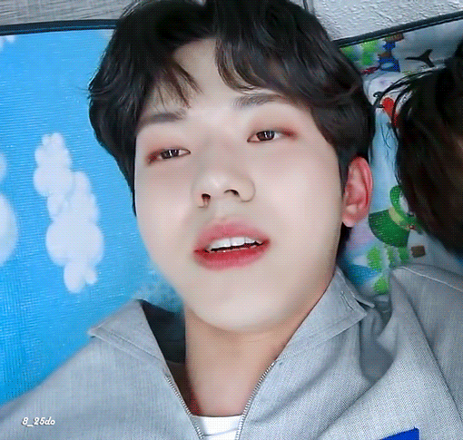 MTcCNl.gif