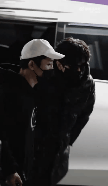MmYdXa.gif