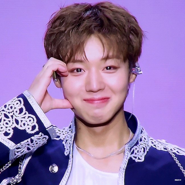 MwAYlU.gif