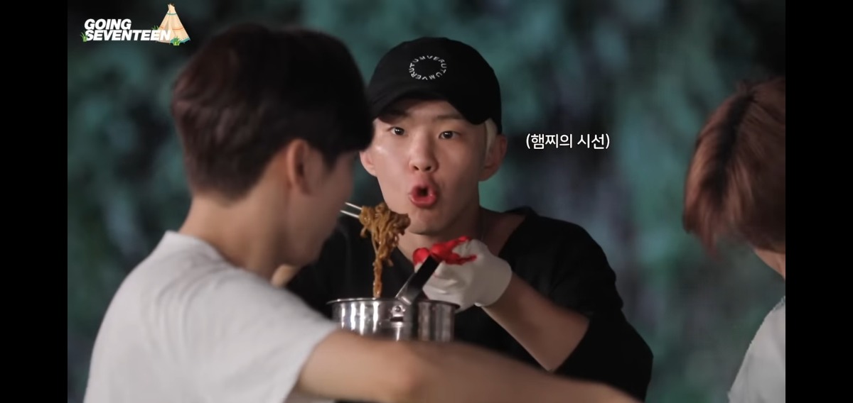 더쿠 - 이거 TTT 2번째인데 호시 움직이는 짤없어?!ㅜㅜ