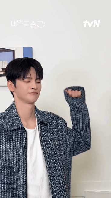 ODjxhV.gif