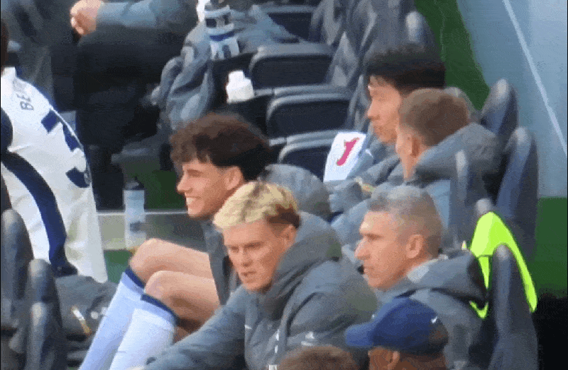 OFOAYV.gif