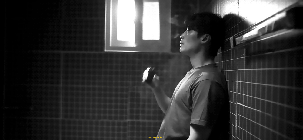 OwjBUj.gif