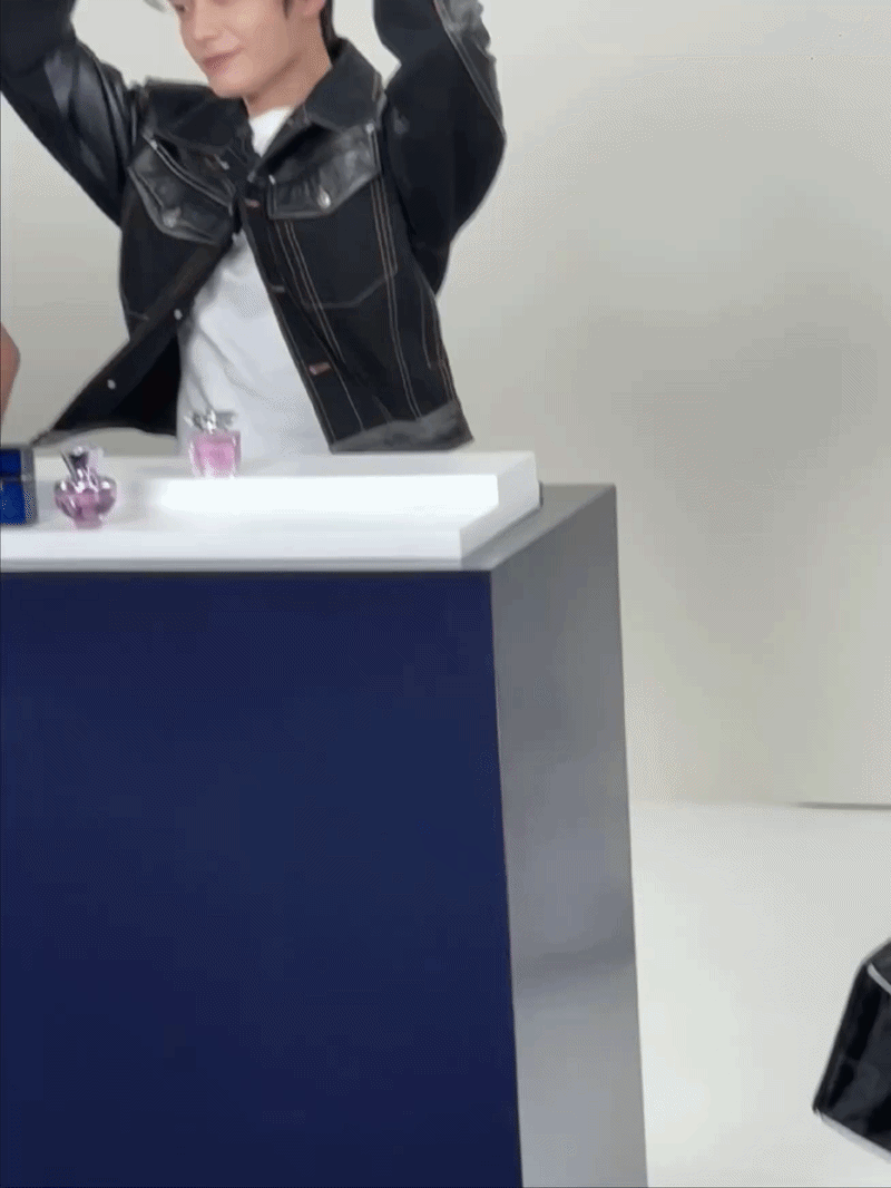PUrLxv.gif