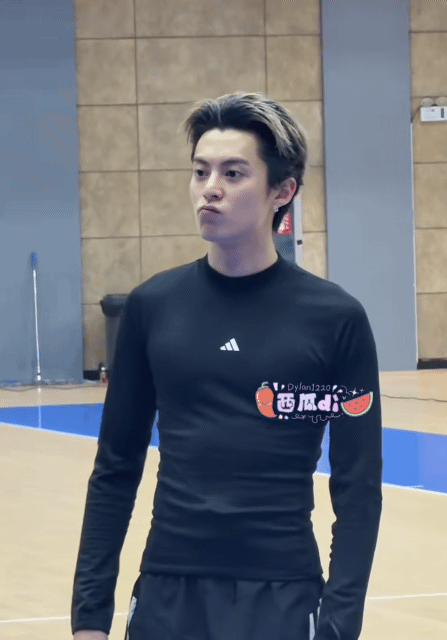 PgjkrP.gif