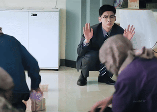 QnyIBY.gif