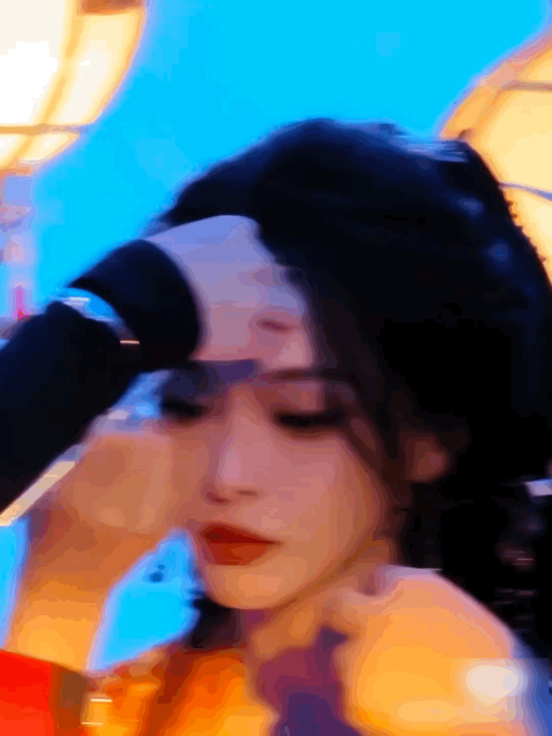 REmNtX.gif